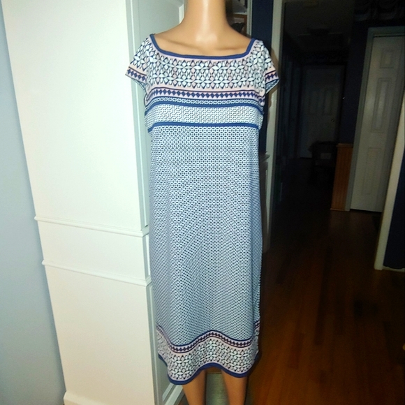 Max Studio Shift Dress Womens Geometric Print Short Sleeve / Boat Neck SMALL - Picture 1 of 7
